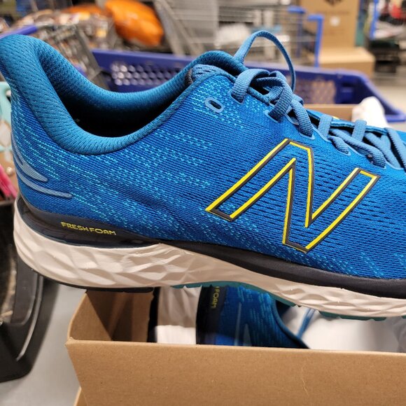 New Balance Fresh Foam - Size 13 - Picture 2 of 4